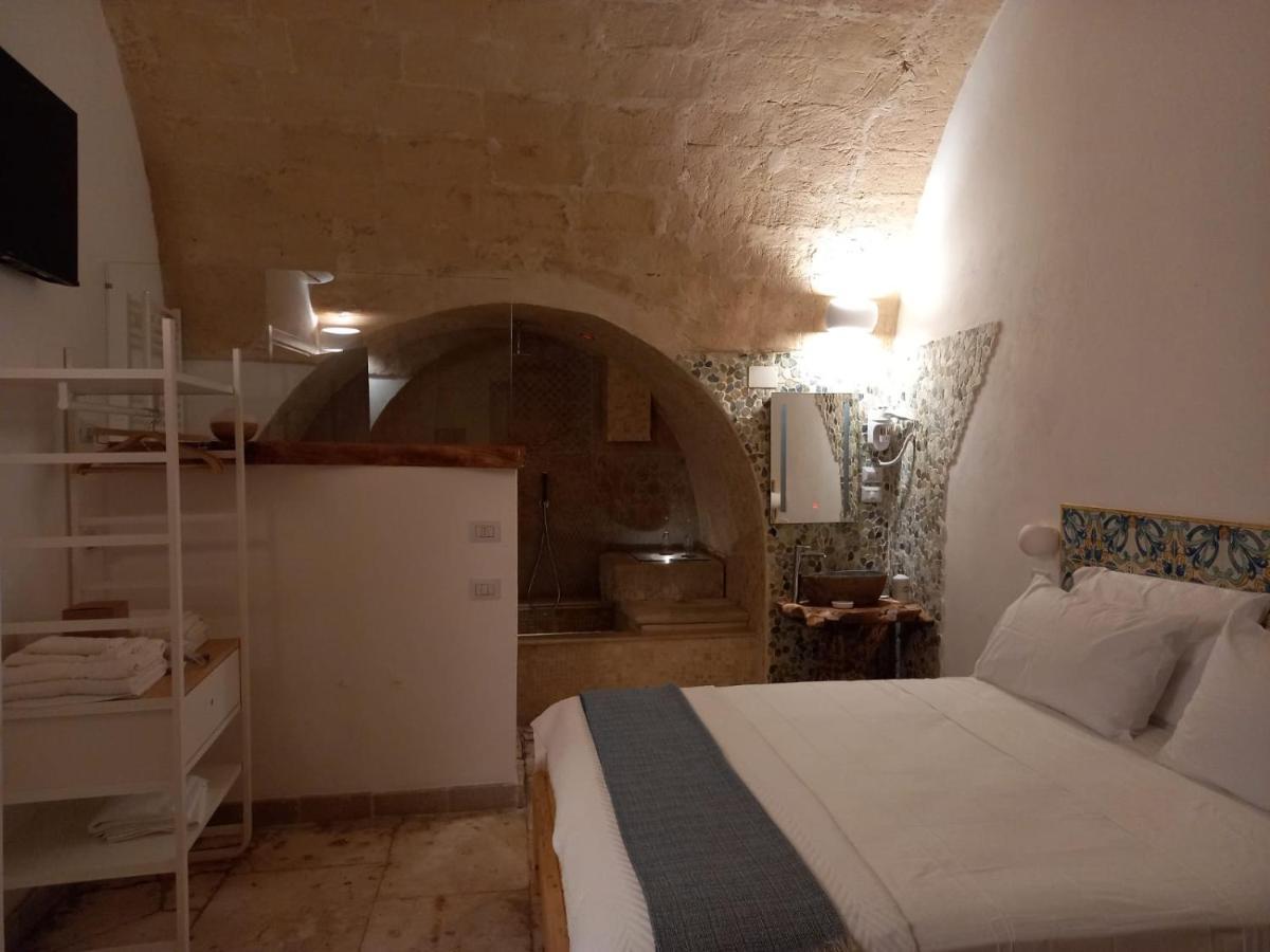 Dioniso Bed & Wellness Panzió Taranto Kültér fotó