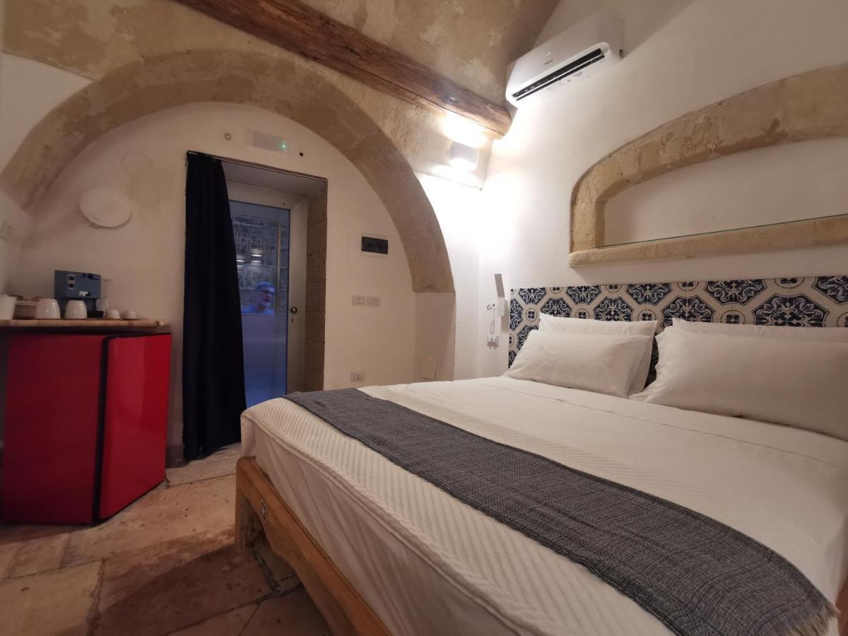 Dioniso Bed & Wellness Panzió Taranto Kültér fotó